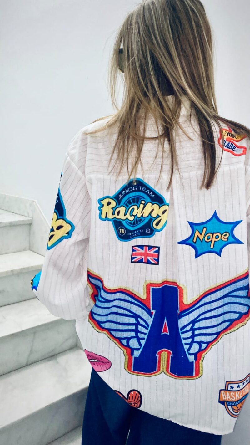 Camisa oversize a rayas customizada - Imagen 3