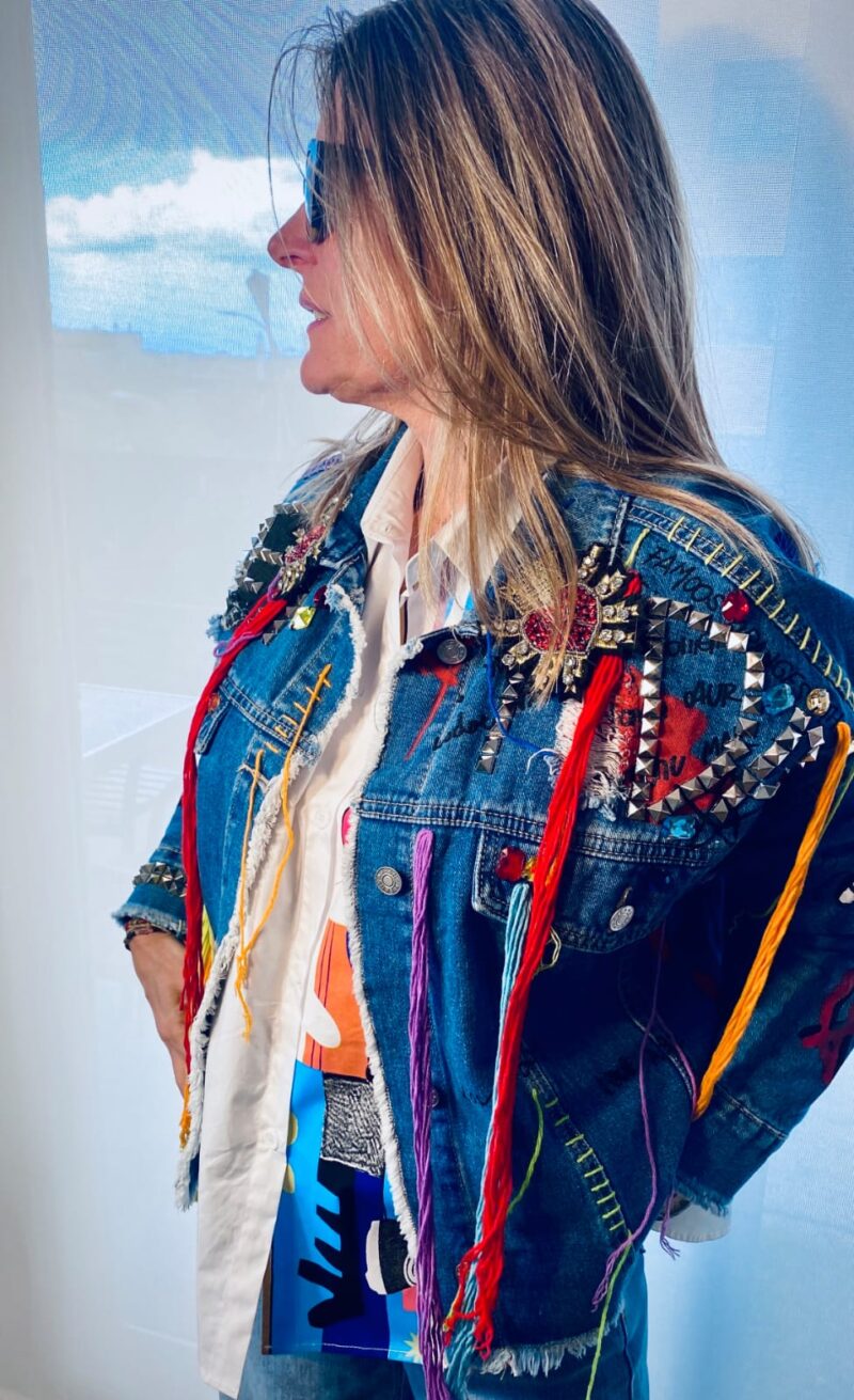 Chaqueta vaquera customizada
