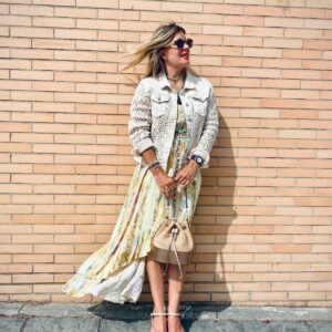 Vestido Boho con volantes y colores