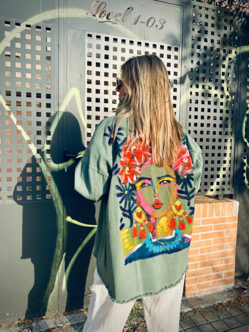 Chaqueta Frida pintada a mano