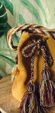 Bolso wayuu, artesania colombiana